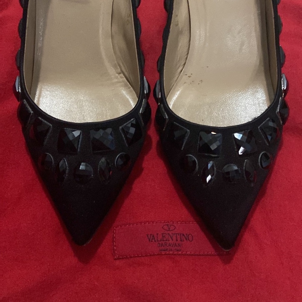 Valentino Garavani Black Heels - Picture 3 of 9